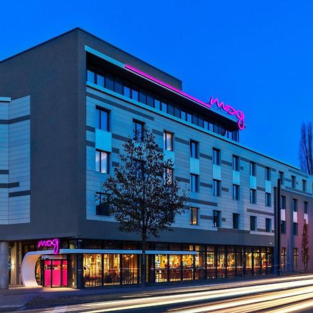 Moxy Duesseldorf South Hotel Eksteriør billede